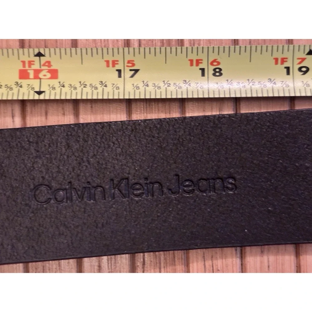 Calvin Klein Men's Black Leather Belt Silver Logo Buckle Size Large 38' [J]